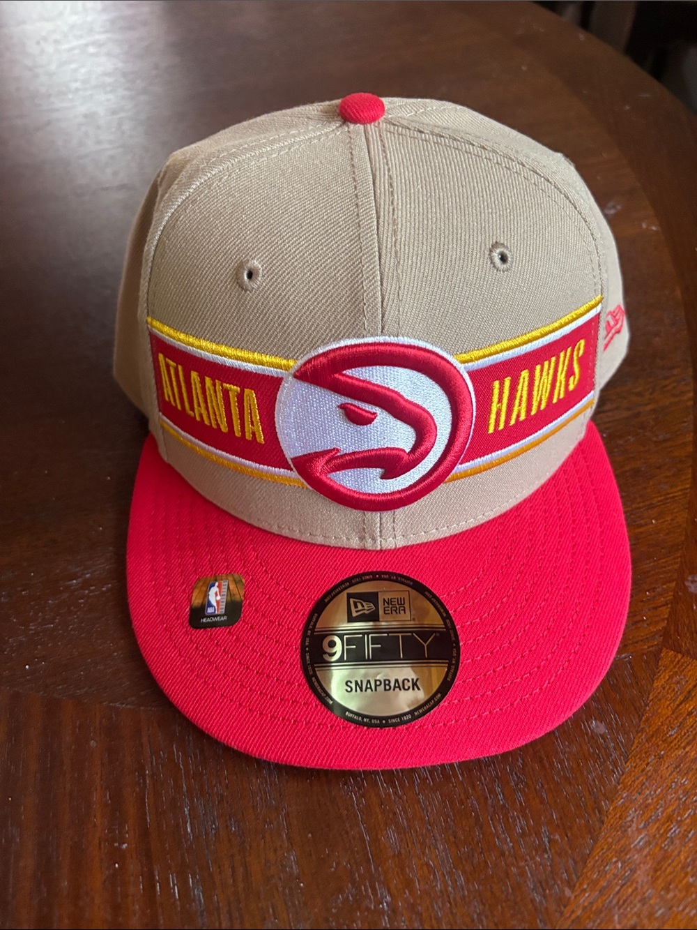 New Era Atlanta Hawks Tan and Red 9FIFTY Snapback